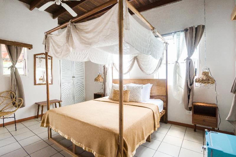 Hotel Selina Nationalpark Manuel Antonio Zimmer foto